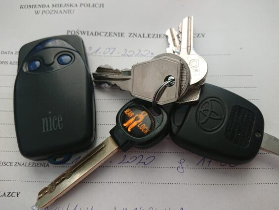 Zgubione klucze w Luboniu