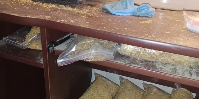 Luboń i Poznań: 200 kg nielegalnego tytoniu przejęte przez policję