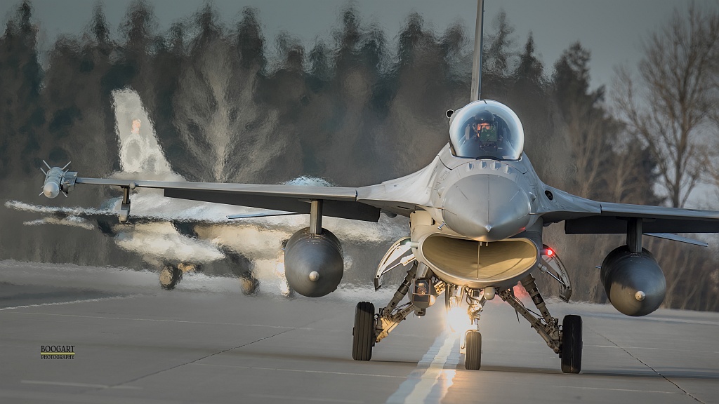 Dlaczego nad Luboniem częściej słychać F-16? Wojsko odpowiada na pytania mieszkańców